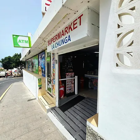 Sunny Holidays Cristianos 公寓 *
