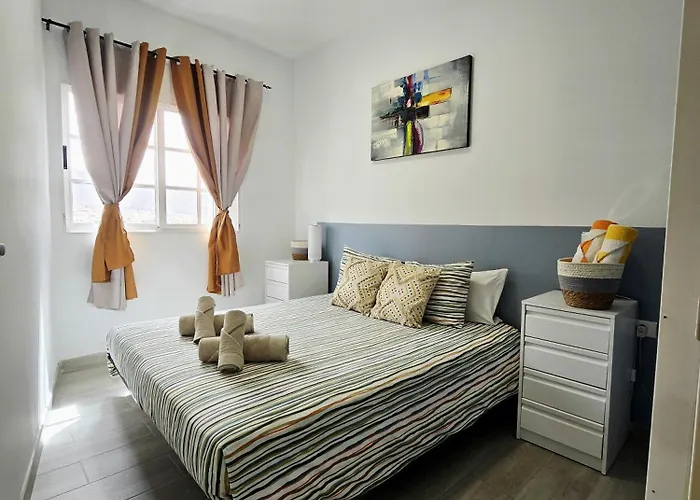 Sunny Holidays Cristianos *