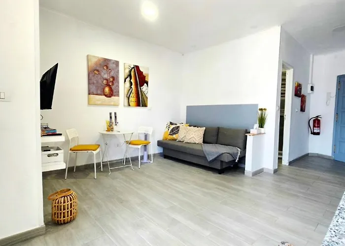 Sunny Holidays Cristianos *