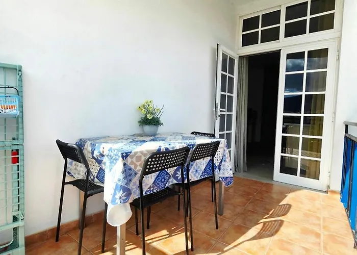 Sunny Holidays Cristianos Apartamento Los Cristianos (Tenerife)