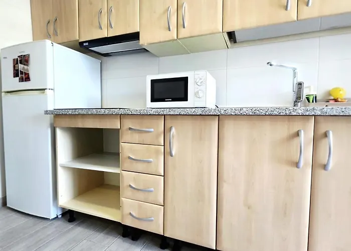 Sunny Holidays Cristianos 아파트 *